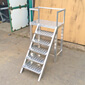 сварная легкая алюминиевая лестница с огражденной рабочей площадкой