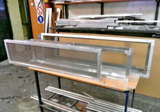 Вентиляционный алюминиевый короб с сеткой экраном фото